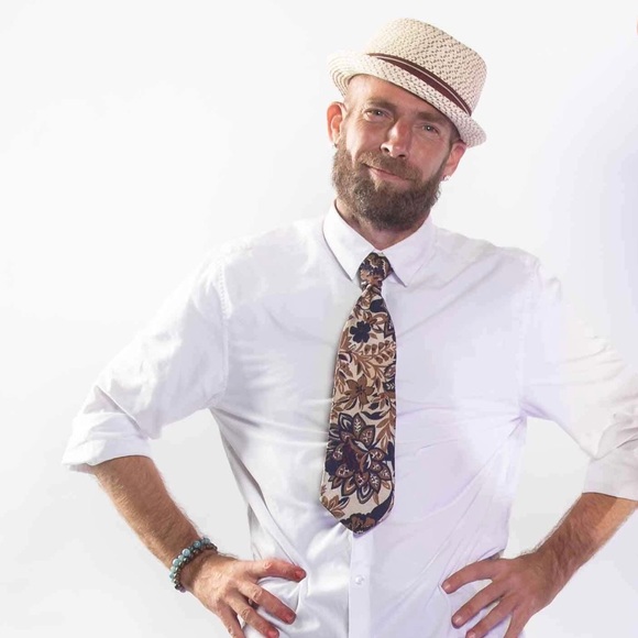 Meet your Posher, Bradley - Picture 2 of 2